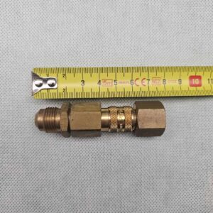Coupling, Quick Connect 3/8" Male SAE Flare x 3/8" Female SAE Flare.