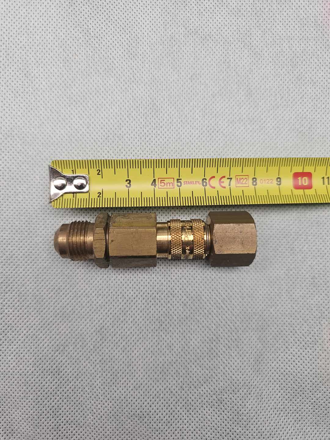 Coupling, Quick Connect 3/8" Male SAE Flare x 3/8" Female SAE Flare.