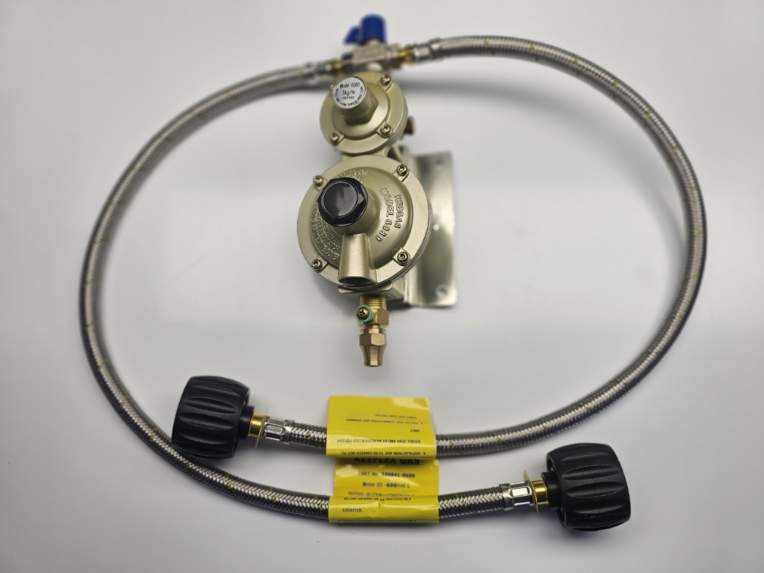 RV Gas Regulator Kit LCC27 with 5/16″ Test Point | 2-Stage Regulator & Manual Changeover
